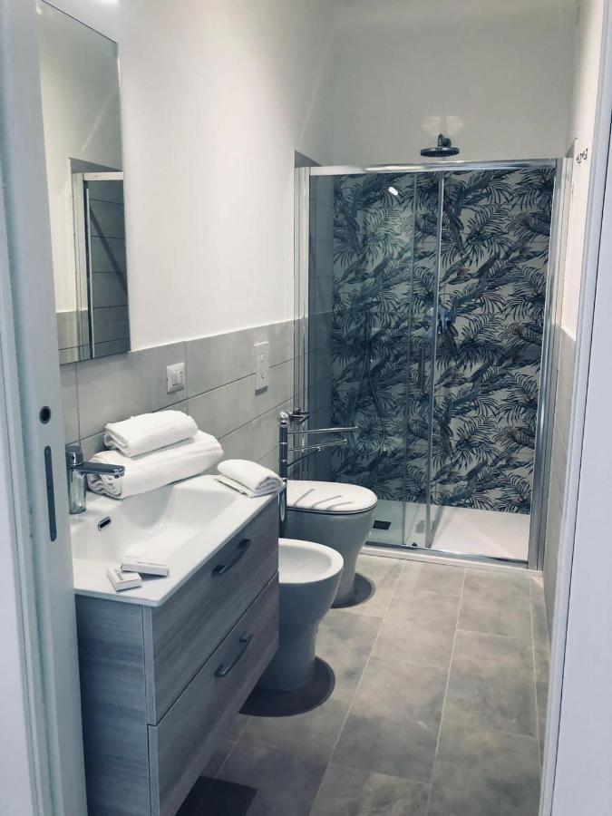 Le 5 Residence Rodi Garganico Bagian luar foto